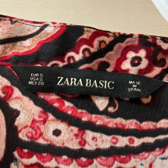 ⚫️ BOGO Zara Basic Paisley Print Blouse in Red and Black size small bohemian - Picture 5 of 7